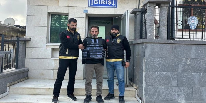 Besni’de eşi ve bacanağını öldüren zanlı tutuklandı